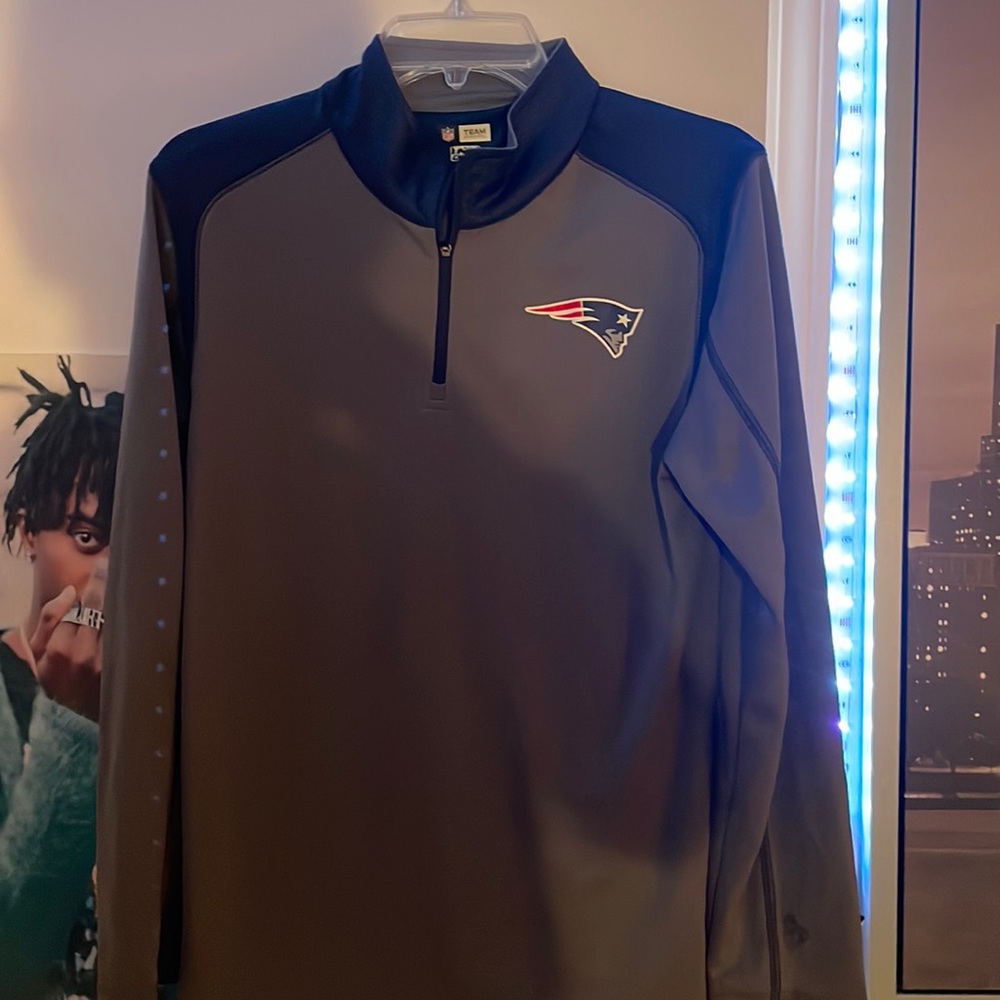 Patriots athletic wear long sleeve zip up